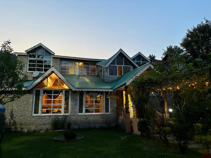 Mahin Cottage Манали Экстерьер фото